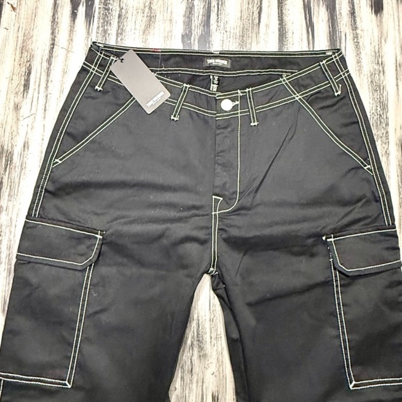 True Religion Baggy Black Cargo Pants NWT Retail Price $169!! - Picture 10 of 10